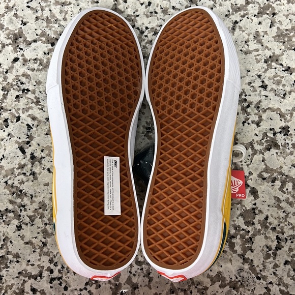 VANS Men’s Era Pro Prime Atlantic Gold Suede Sneaker (size 13) - Picture 6 of 7